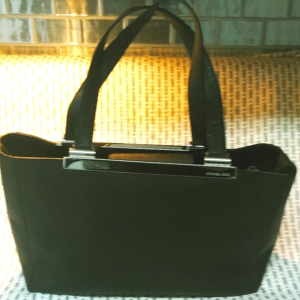 Michael Kors Saffiano Leather Bag - Picture 2 of 8